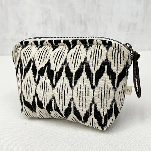Quilted Printed Pouch